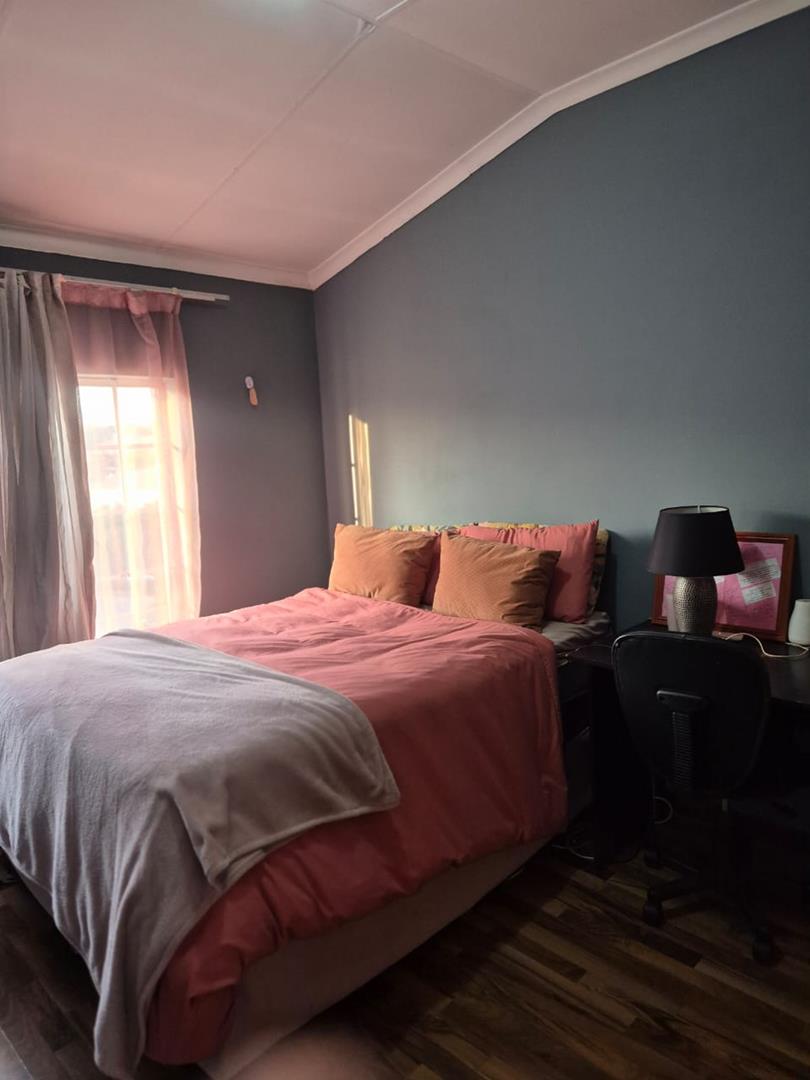 To Let 2 Bedroom Property for Rent in Castleview Gauteng