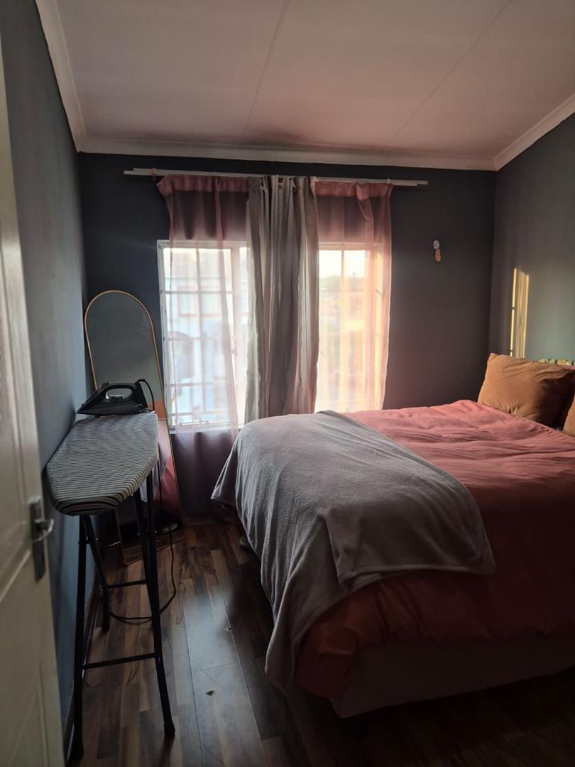 To Let 2 Bedroom Property for Rent in Castleview Gauteng