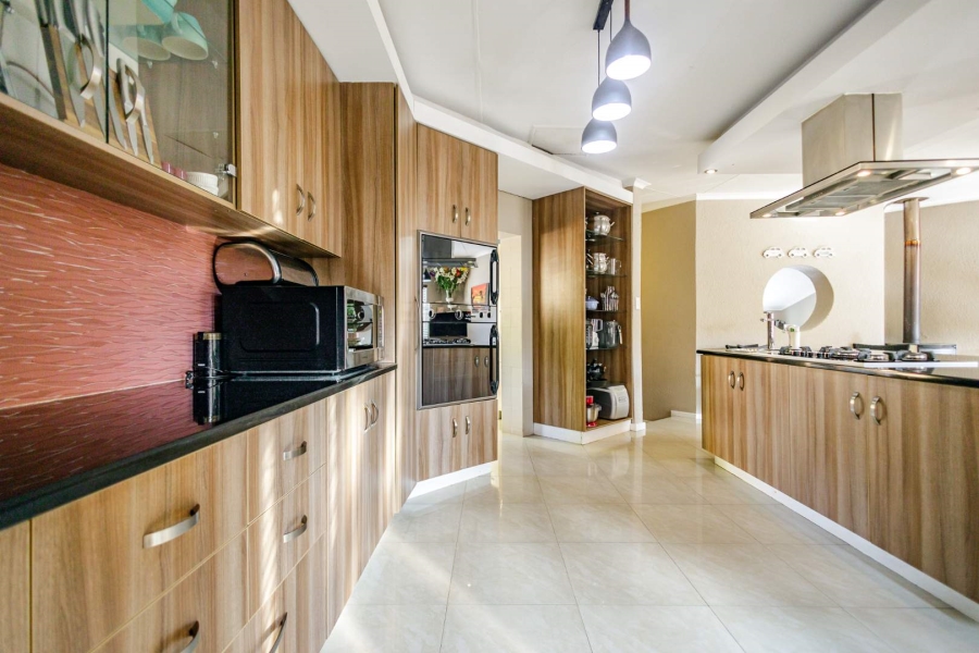 4 Bedroom Property for Sale in Bassonia Gauteng