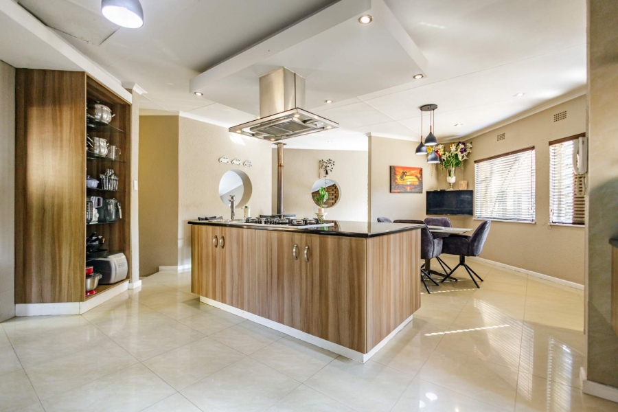 4 Bedroom Property for Sale in Bassonia Gauteng