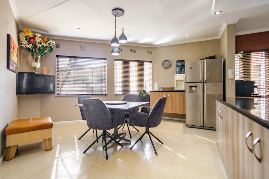 4 Bedroom Property for Sale in Bassonia Gauteng