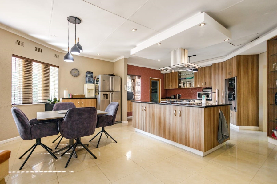 4 Bedroom Property for Sale in Bassonia Gauteng