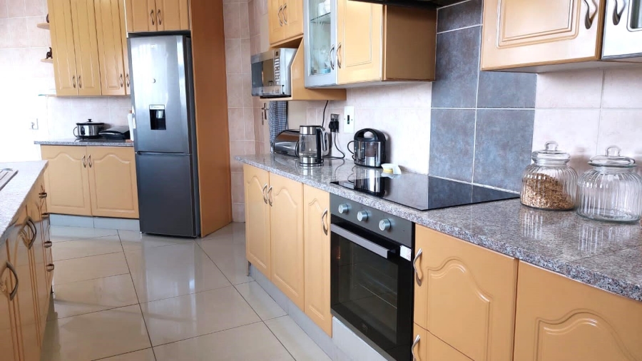 3 Bedroom Property for Sale in Klippoortjie Gauteng