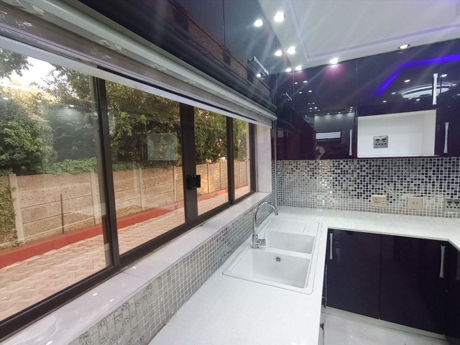 4 Bedroom Property for Sale in Farrarmere Gauteng