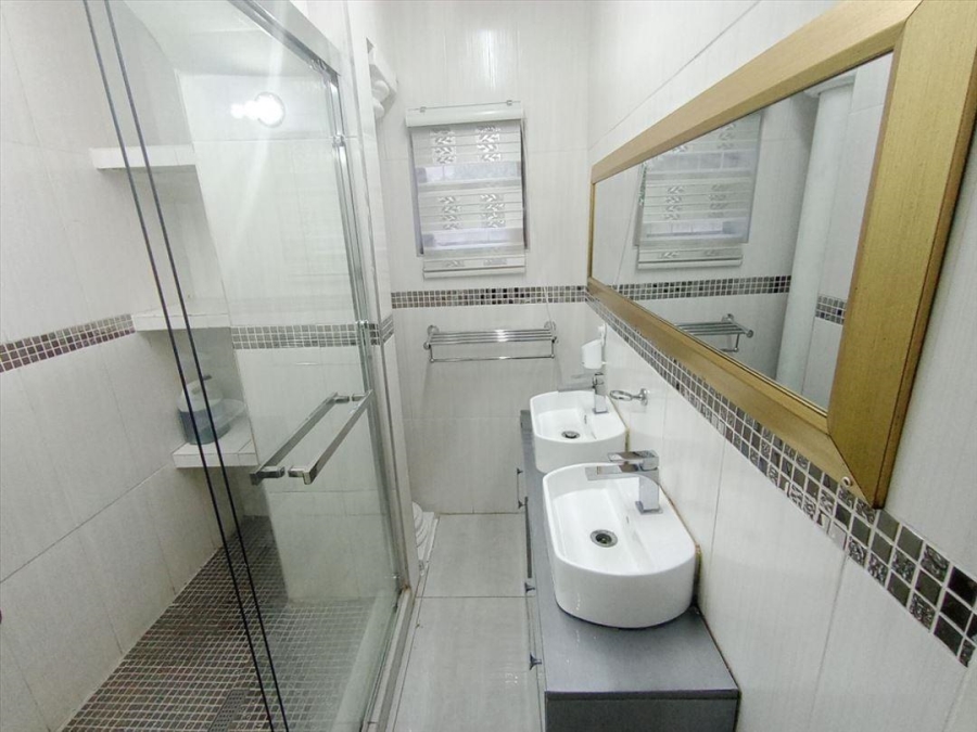 4 Bedroom Property for Sale in Farrarmere Gauteng