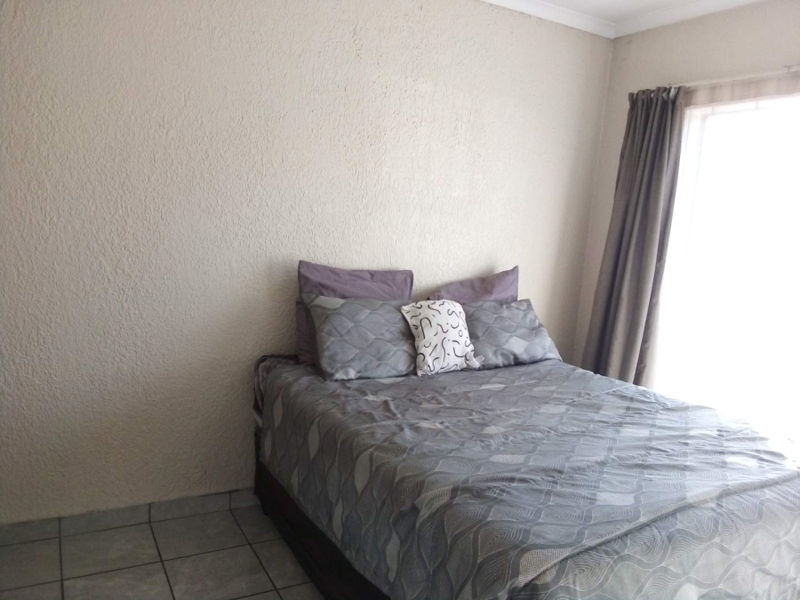 2 Bedroom Property for Sale in Ravenswood Gauteng
