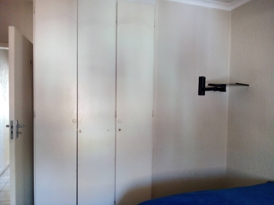 2 Bedroom Property for Sale in Ravenswood Gauteng
