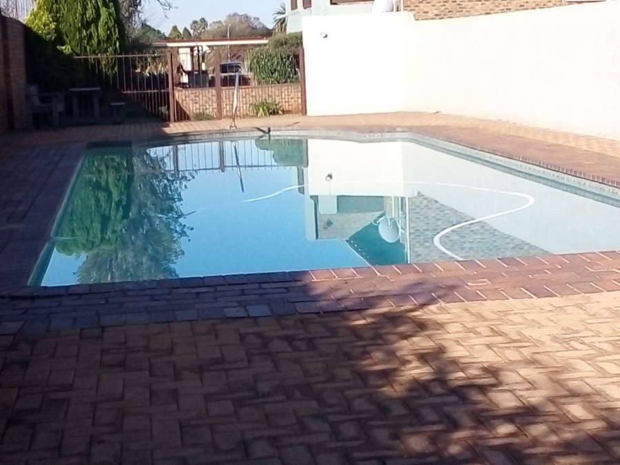 2 Bedroom Property for Sale in Ravenswood Gauteng