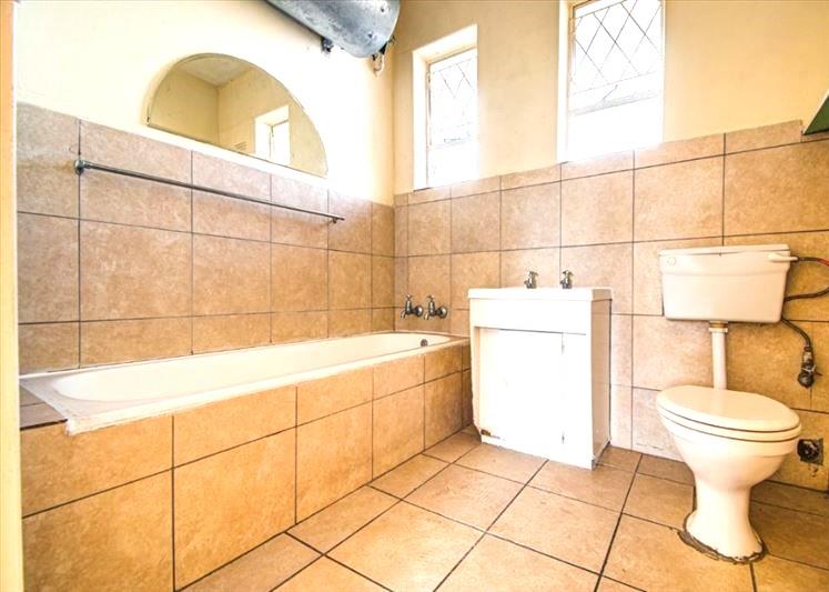 1 Bedroom Property for Sale in Edleen Gauteng