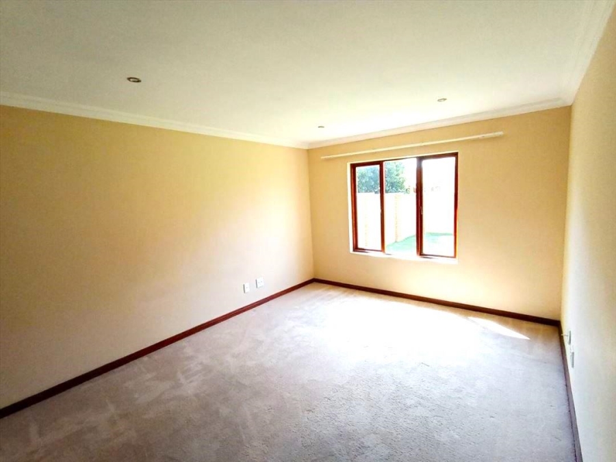 3 Bedroom Property for Sale in Hughes Gauteng