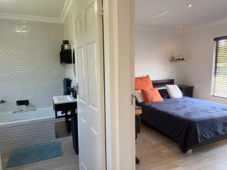3 Bedroom Property for Sale in Allens Nek Gauteng