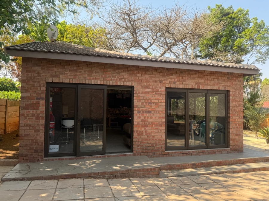 3 Bedroom Property for Sale in Allens Nek Gauteng