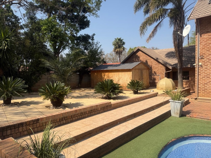 3 Bedroom Property for Sale in Allens Nek Gauteng