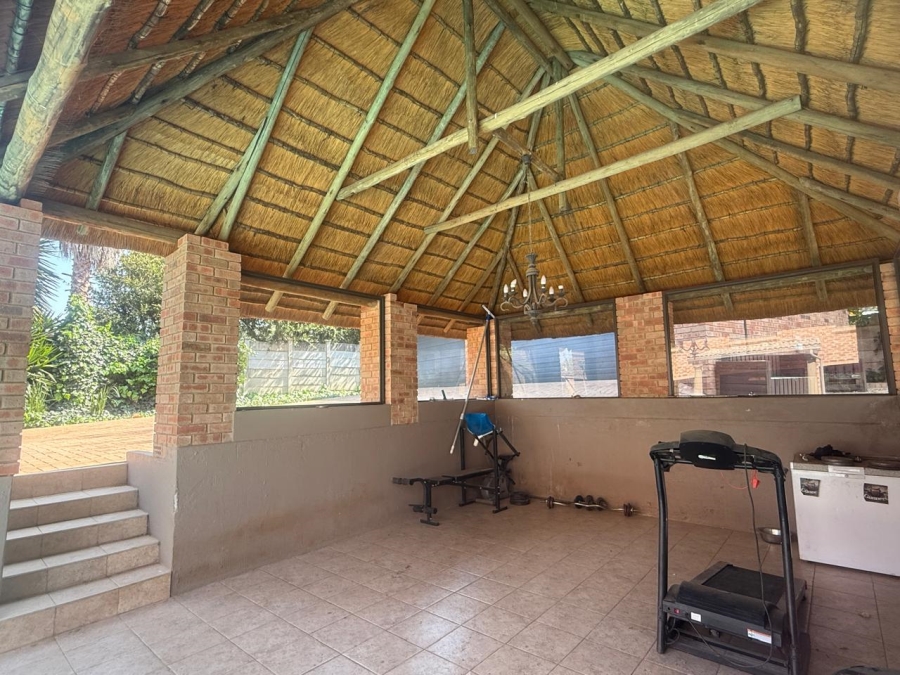 3 Bedroom Property for Sale in Allens Nek Gauteng