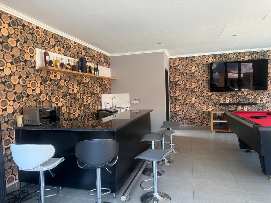 3 Bedroom Property for Sale in Allens Nek Gauteng