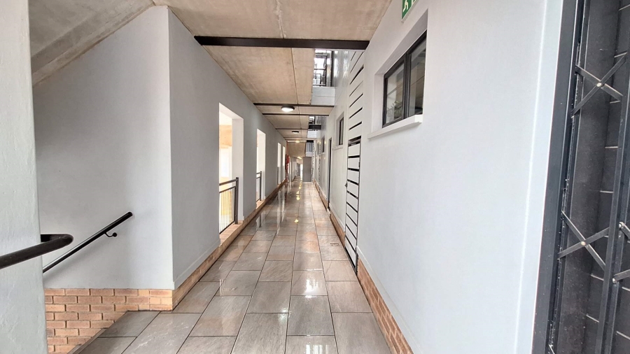 1 Bedroom Property for Sale in Ferndale Gauteng