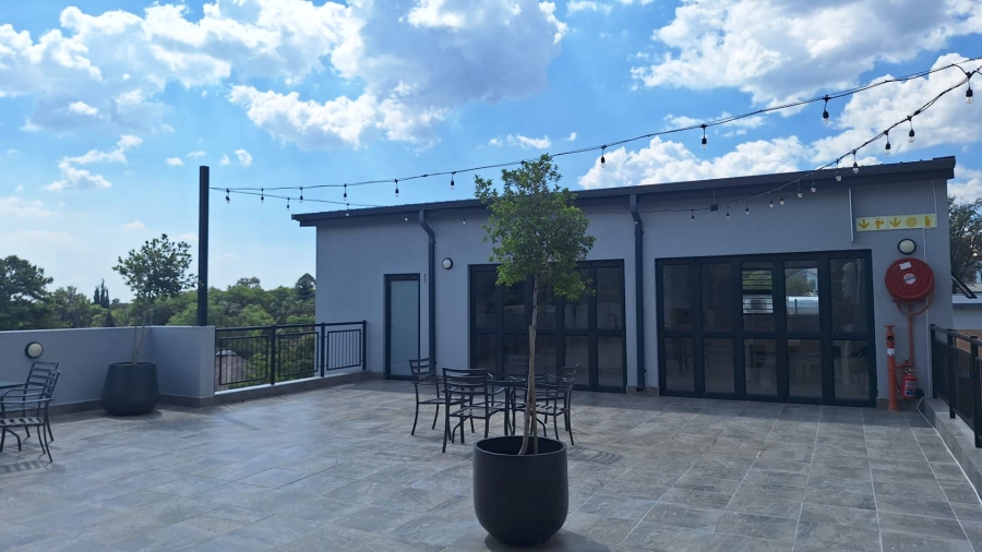 1 Bedroom Property for Sale in Ferndale Gauteng