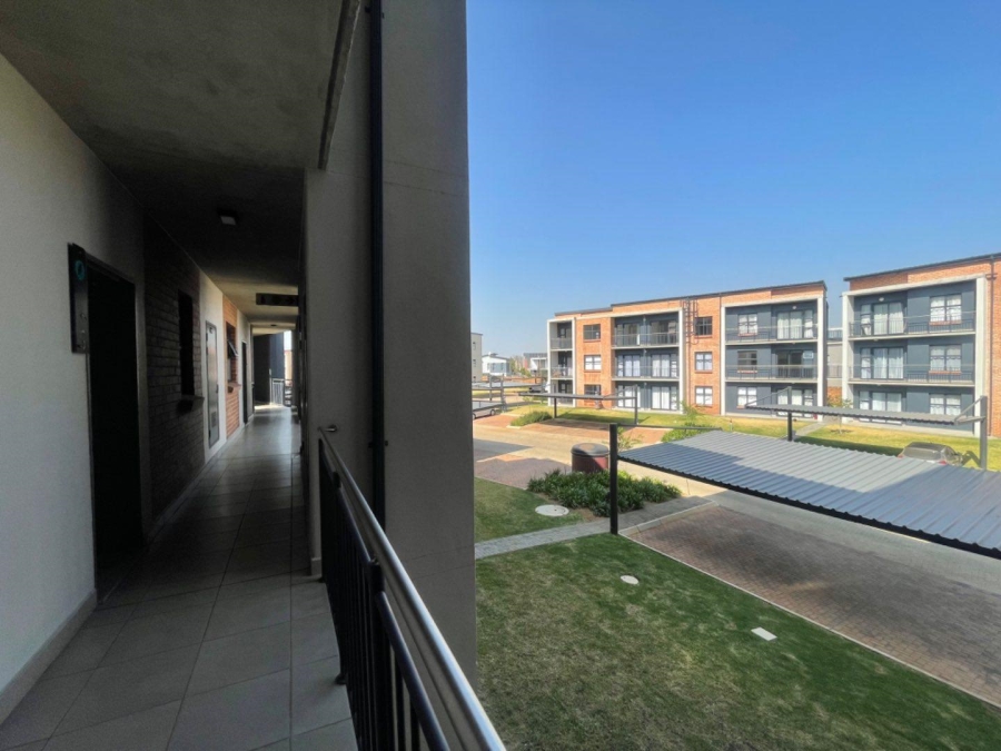 To Let 2 Bedroom Property for Rent in Glen Marais Gauteng