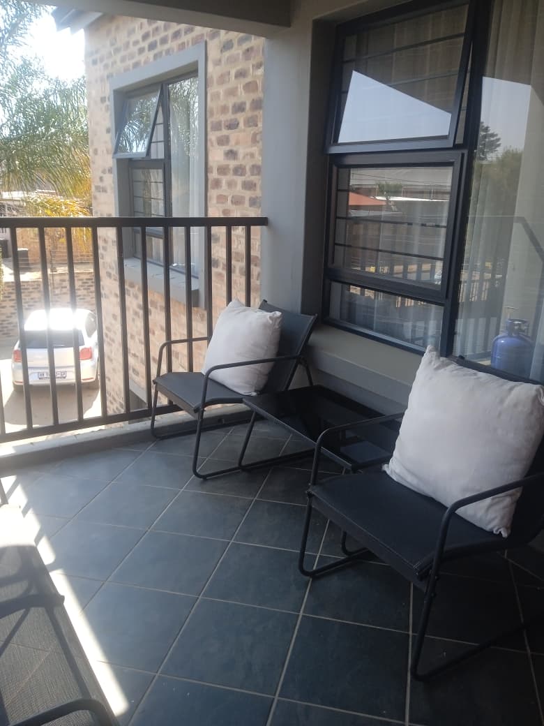 2 Bedroom Property for Sale in Florida Park Gauteng