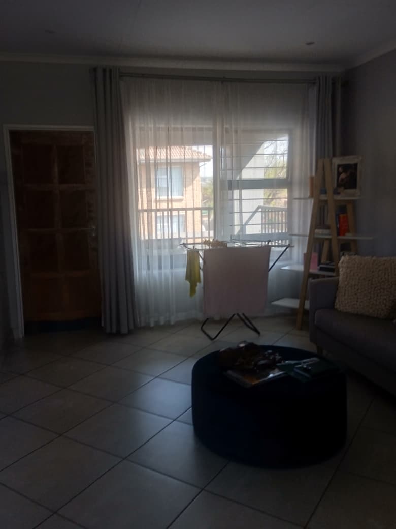 2 Bedroom Property for Sale in Florida Park Gauteng