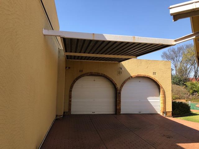 3 Bedroom Property for Sale in Verwoerdpark Gauteng