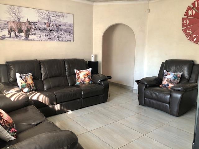 3 Bedroom Property for Sale in Verwoerdpark Gauteng