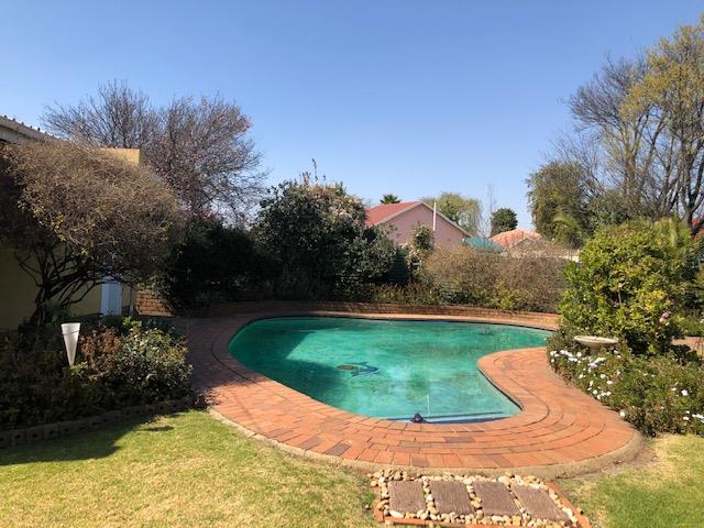 3 Bedroom Property for Sale in Verwoerdpark Gauteng