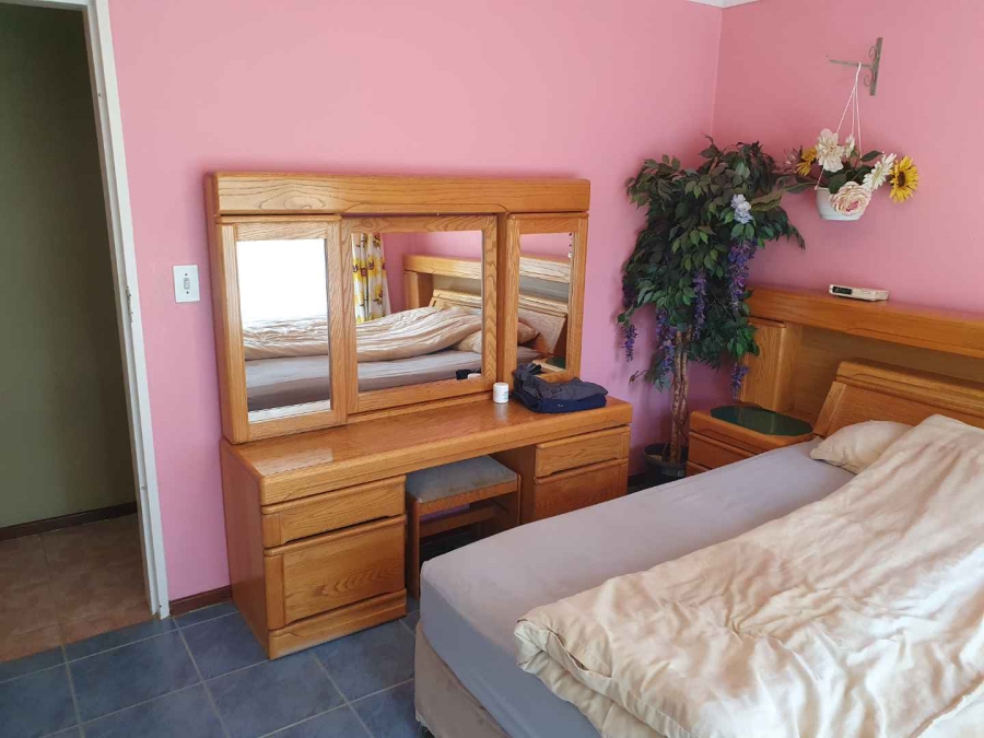 3 Bedroom Property for Sale in Mulbarton Gauteng