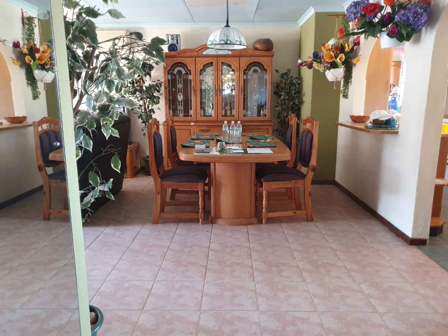 3 Bedroom Property for Sale in Mulbarton Gauteng
