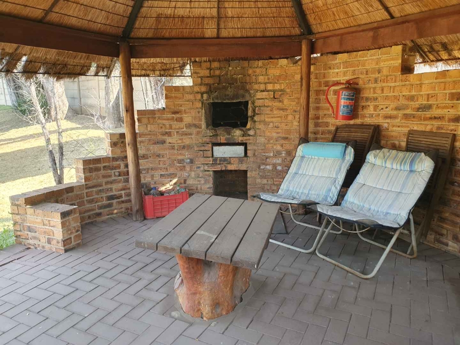 3 Bedroom Property for Sale in Mulbarton Gauteng