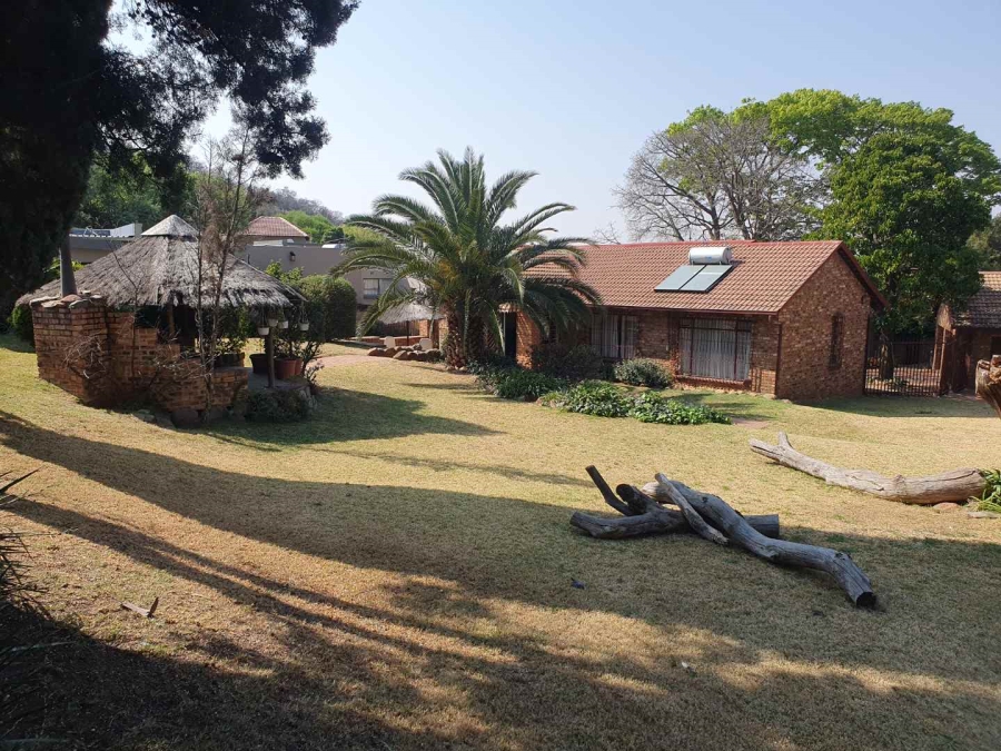 3 Bedroom Property for Sale in Mulbarton Gauteng