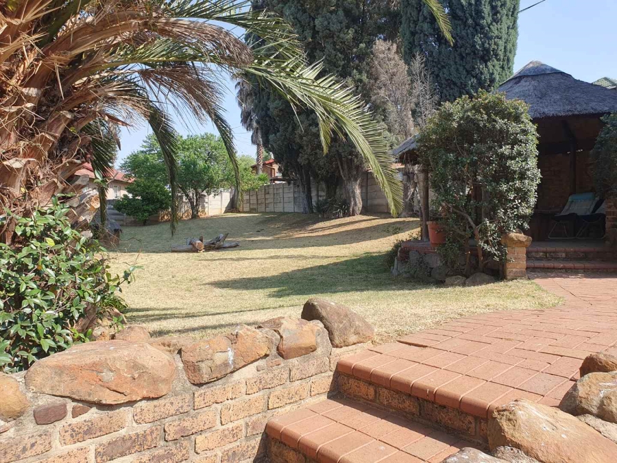 3 Bedroom Property for Sale in Mulbarton Gauteng
