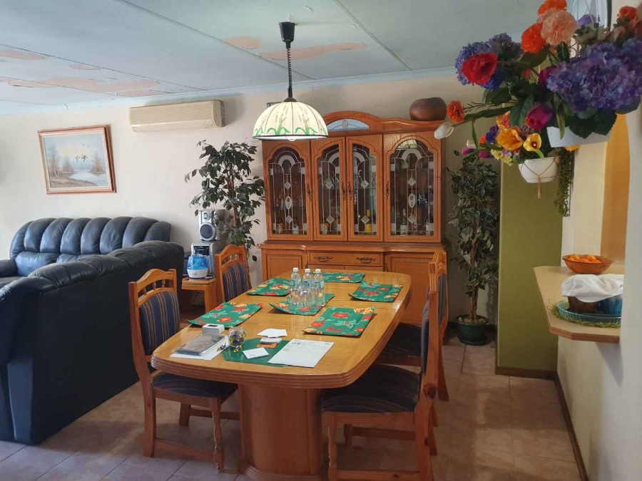 3 Bedroom Property for Sale in Mulbarton Gauteng