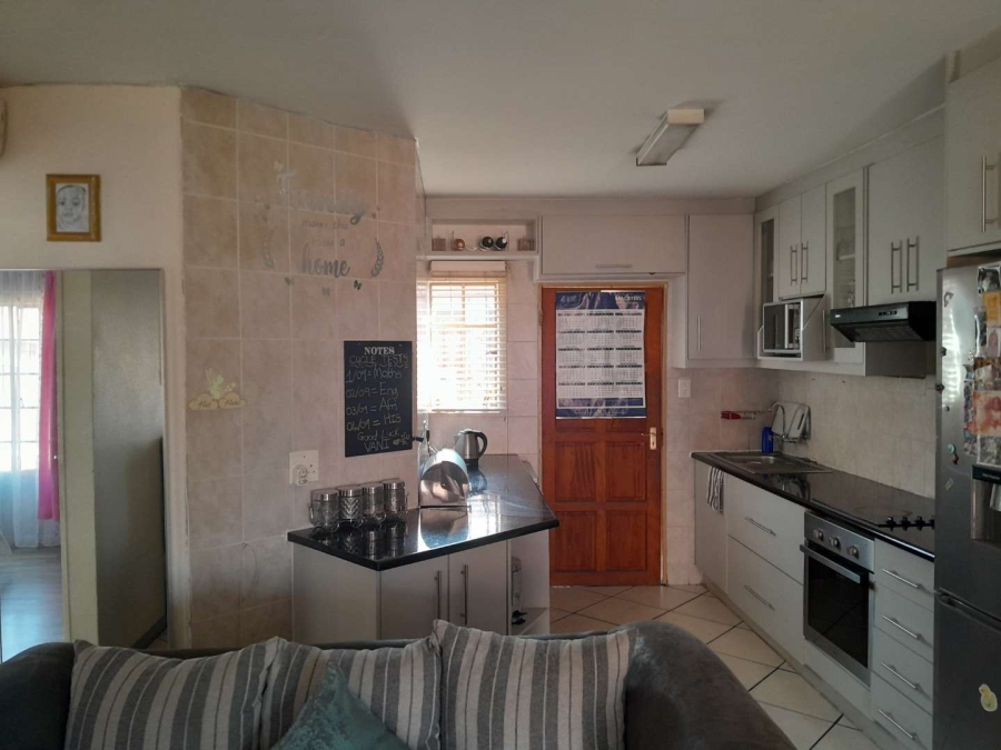 2 Bedroom Property for Sale in Elandspark Gauteng