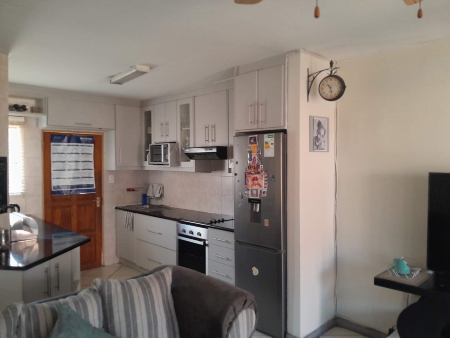 2 Bedroom Property for Sale in Elandspark Gauteng