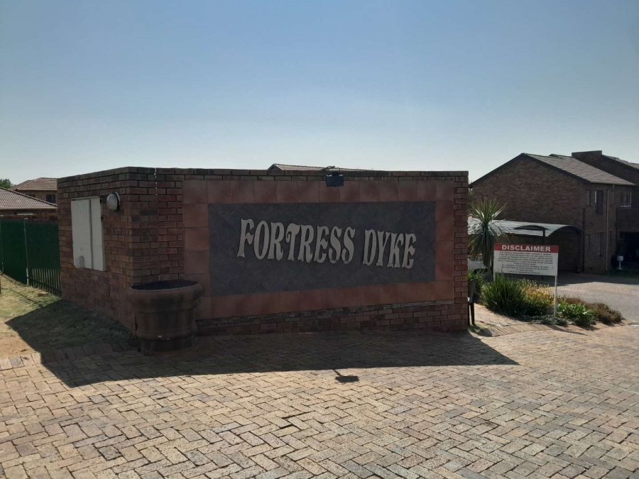 2 Bedroom Property for Sale in Elandspark Gauteng