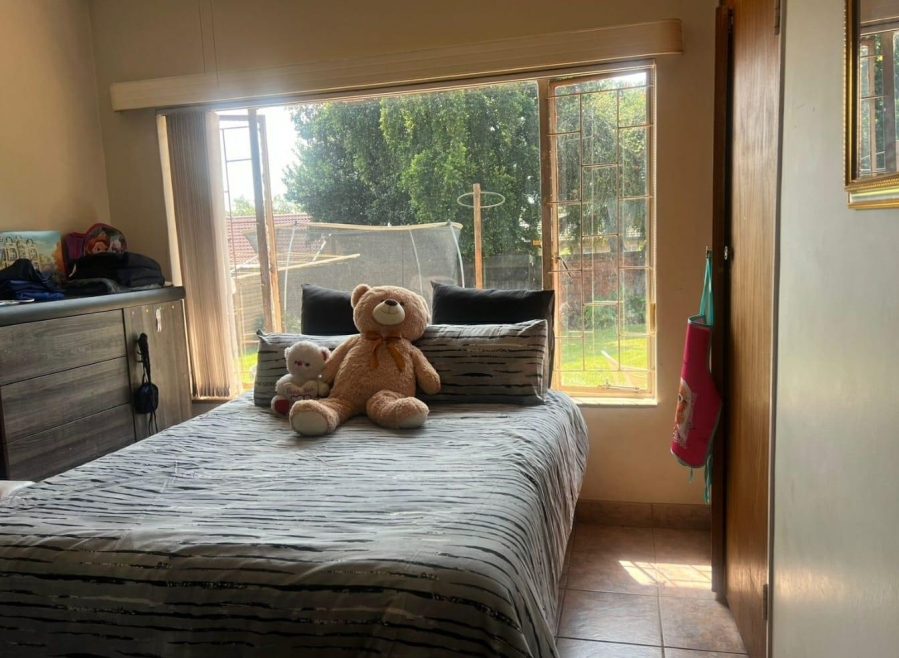 4 Bedroom Property for Sale in Meyerspark Gauteng