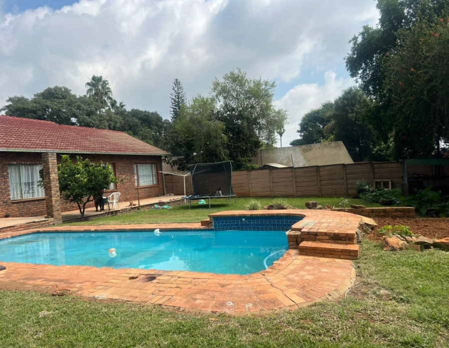 4 Bedroom Property for Sale in Meyerspark Gauteng