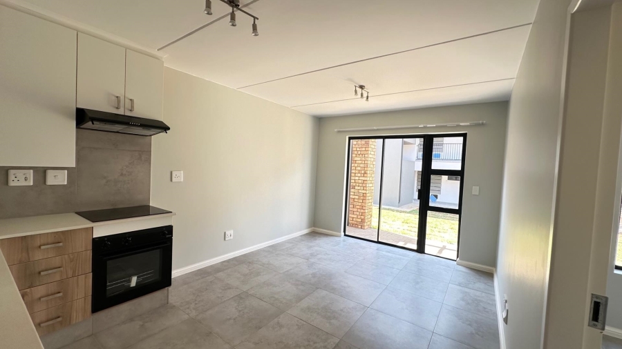 To Let 2 Bedroom Property for Rent in Parkhaven Gauteng