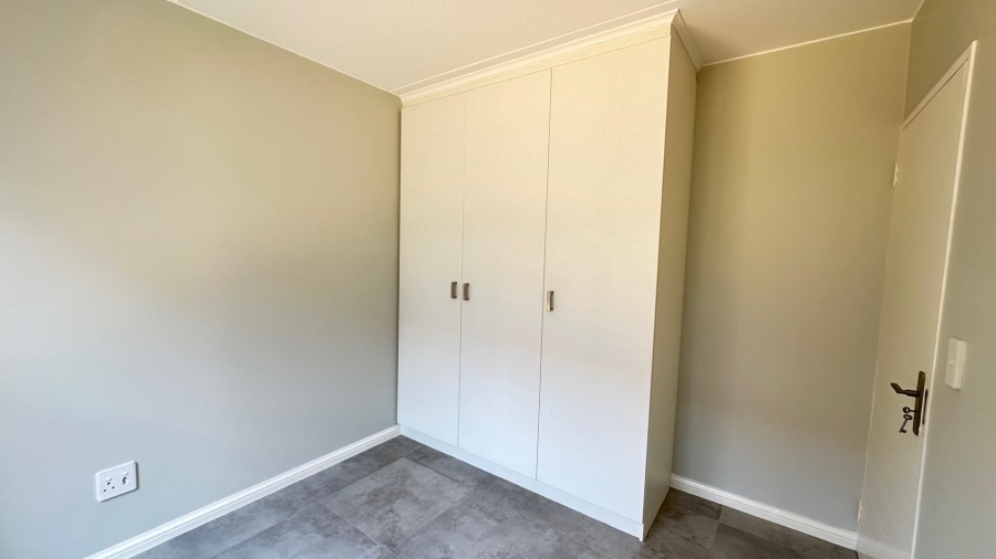 To Let 2 Bedroom Property for Rent in Parkhaven Gauteng