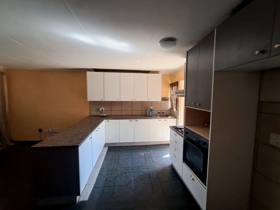 3 Bedroom Property for Sale in Olievenhoutbosch A H Gauteng
