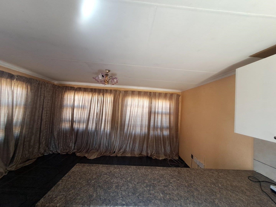 3 Bedroom Property for Sale in Olievenhoutbosch A H Gauteng