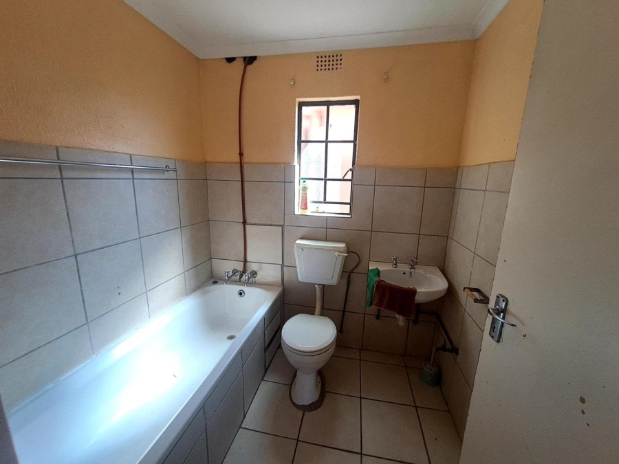 3 Bedroom Property for Sale in Olievenhoutbosch A H Gauteng