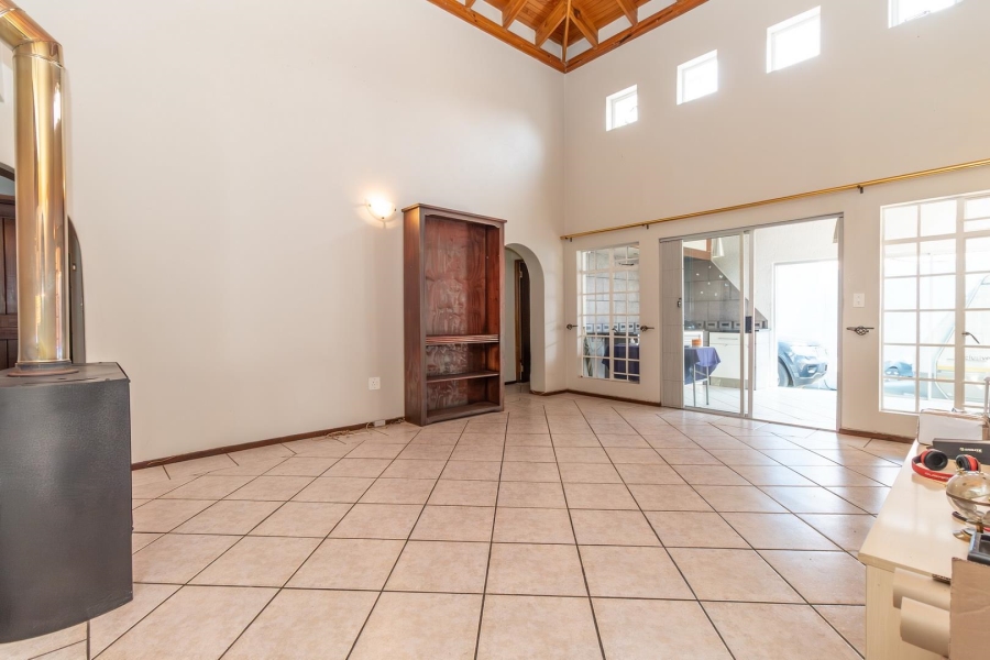3 Bedroom Property for Sale in Albertskroon Gauteng