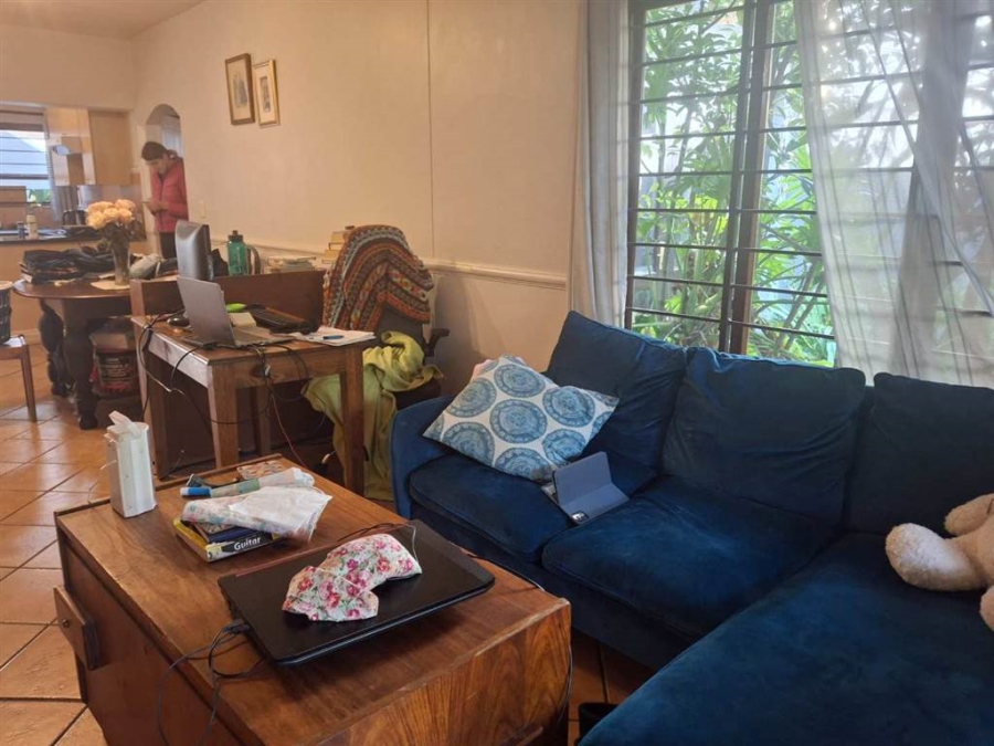 To Let 1 Bedroom Property for Rent in Waverley Gauteng