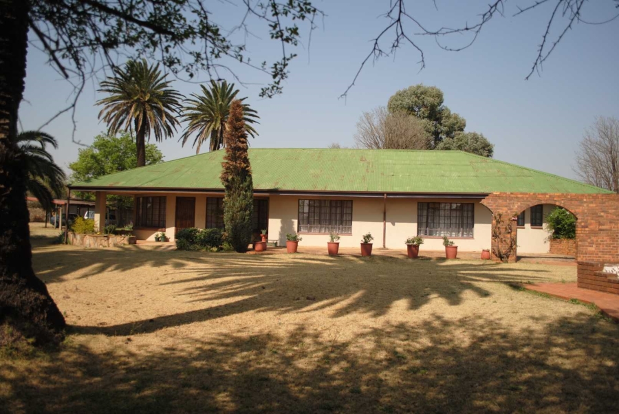 To Let 3 Bedroom Property for Rent in Eikenhof Gauteng