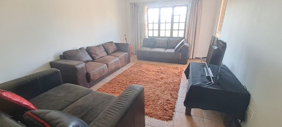2 Bedroom Property for Sale in Peacehaven Gauteng