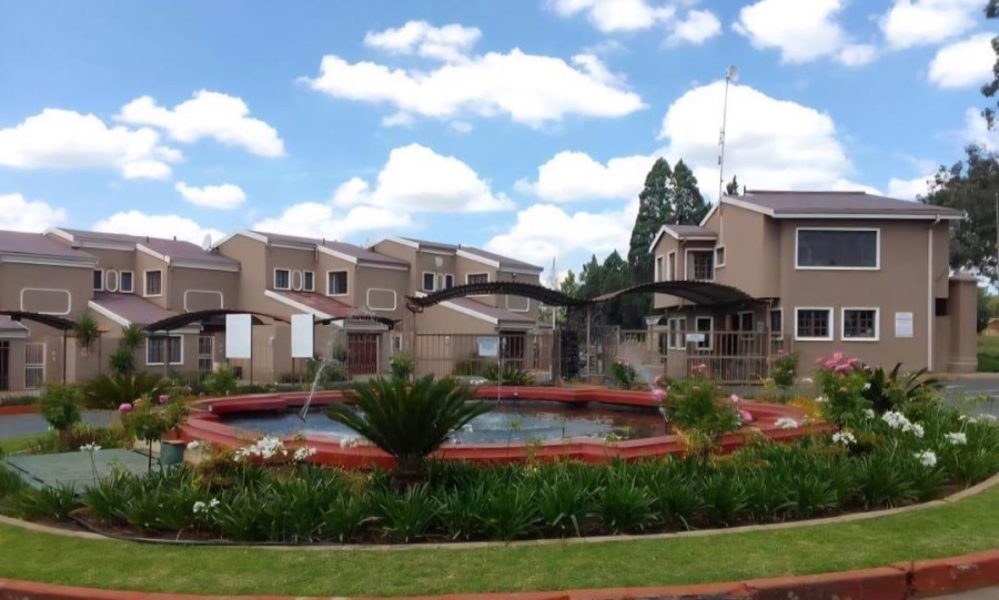 2 Bedroom Property for Sale in Peacehaven Gauteng
