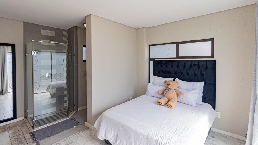 4 Bedroom Property for Sale in Fourways Gauteng