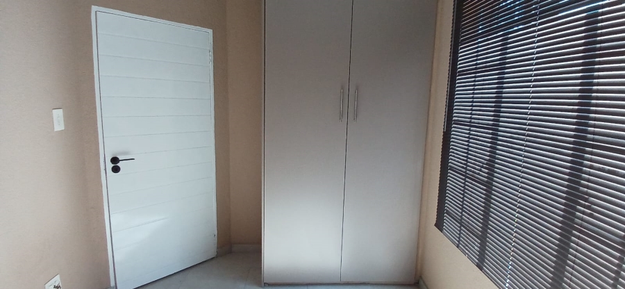 3 Bedroom Property for Sale in Glen Marais Gauteng
